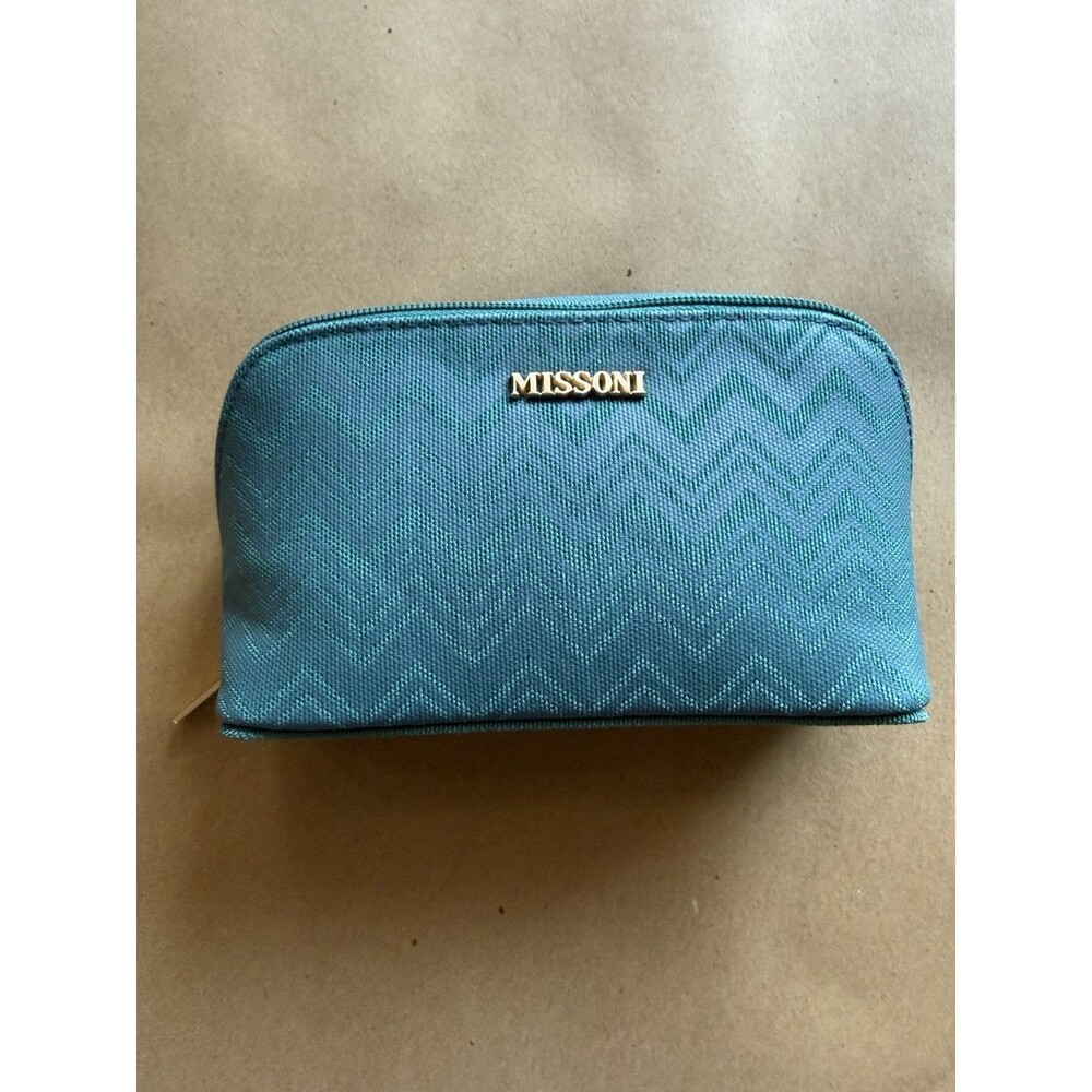 Delta One Cape Town Canopy (Green) Missoni Amenity Kit - NEW 2026 Summer Series